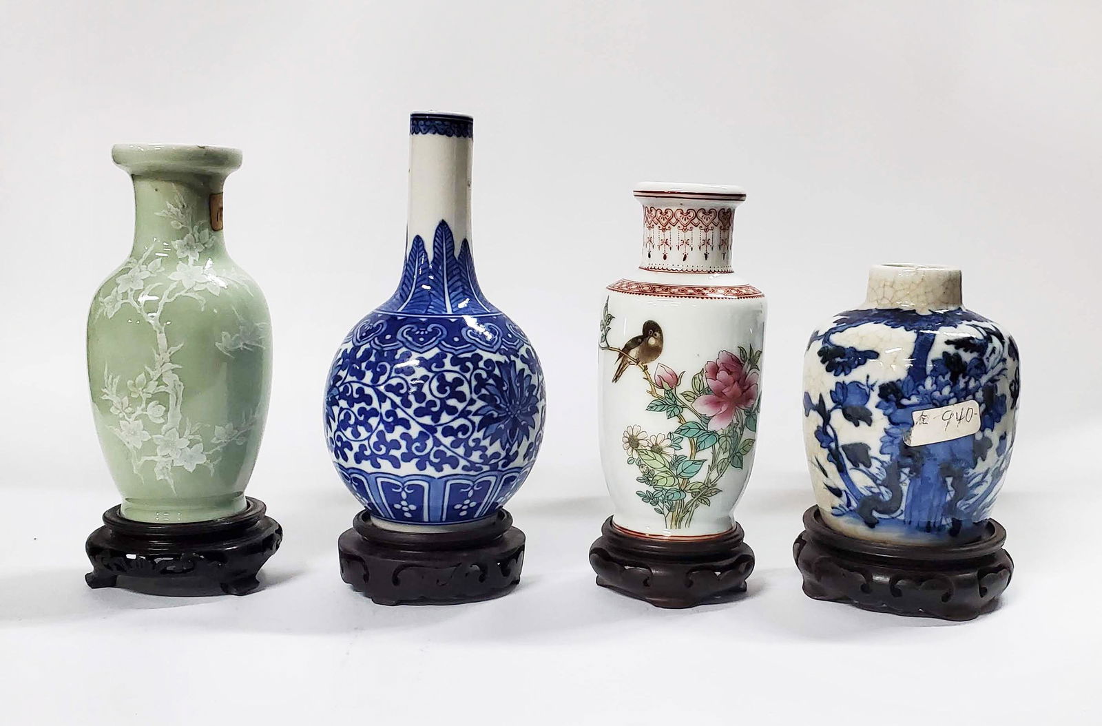 4 Chinese Famille Rose & Blue and White Porcelain Vases (1 of 9)