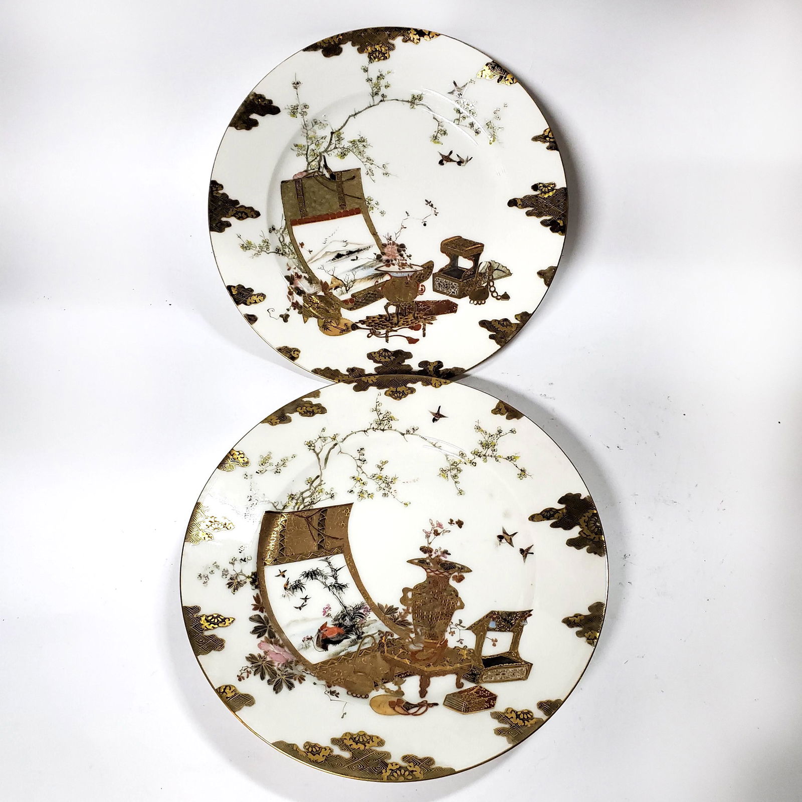 Pair of Antique Japanese Hand Painted Kutani Plates (1 of 6)