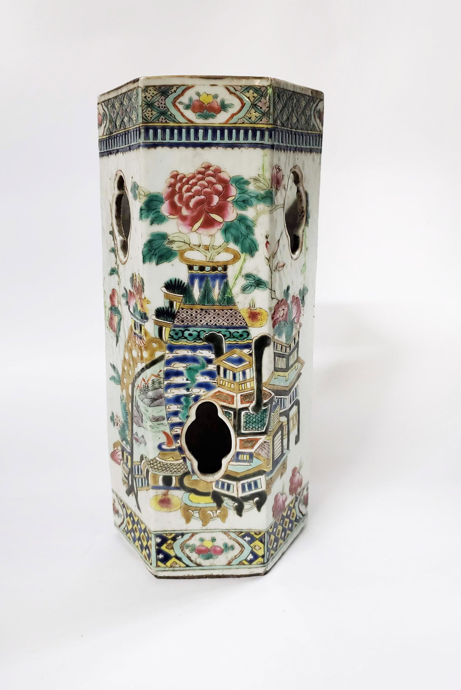 Antique Chinese Famille Rose Hat Stand: Antique Chinese Famille Rose Enameled Porcelain Hat Stand, ca. late 19th- early 20th century. H. 11 in.