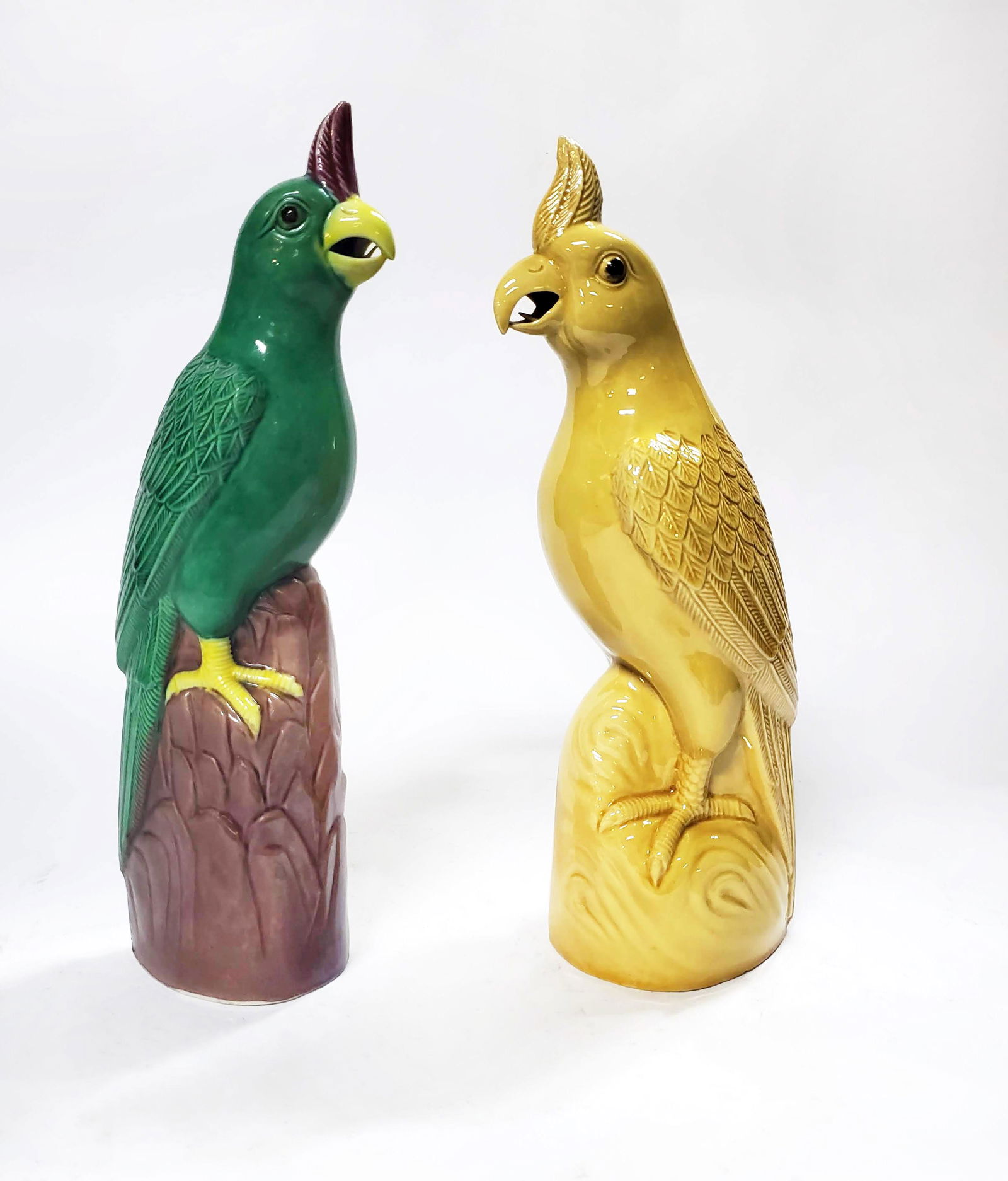 Two Chinese Export Porcelain Parrot Figures (1 of 6)
