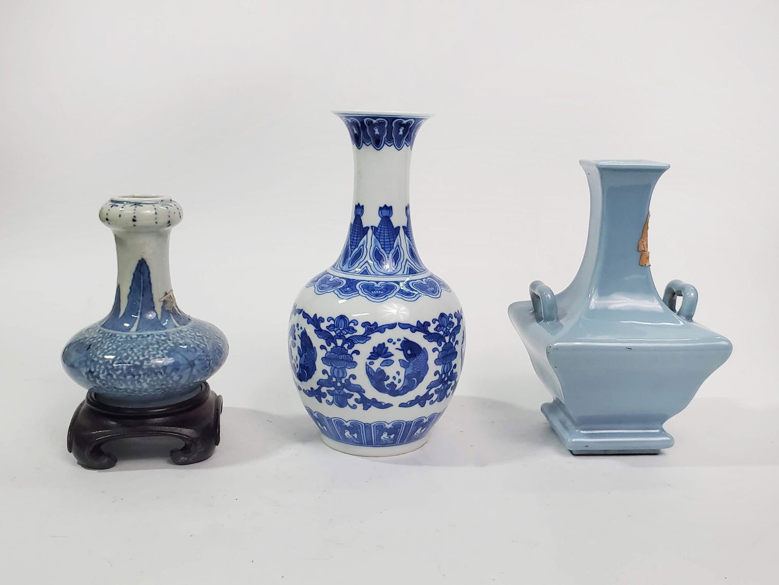 Lot of 3 Antique Chinese Blue & White Vases (1 of 10)