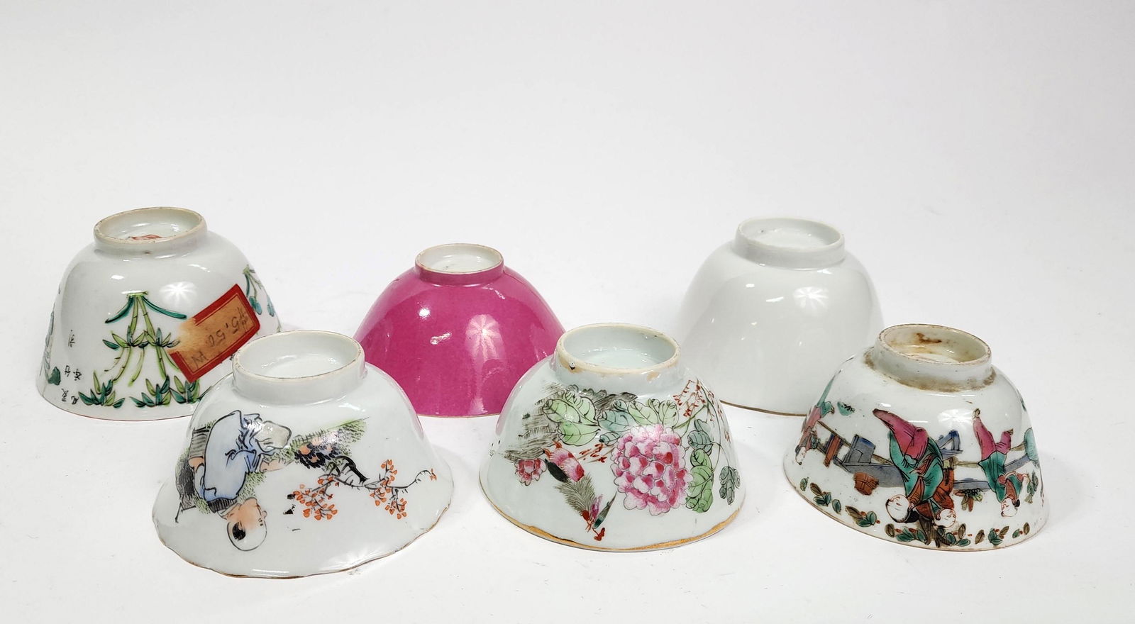 Lot of 6 Antique Chinese Porcelain Bowls (1 of 17)