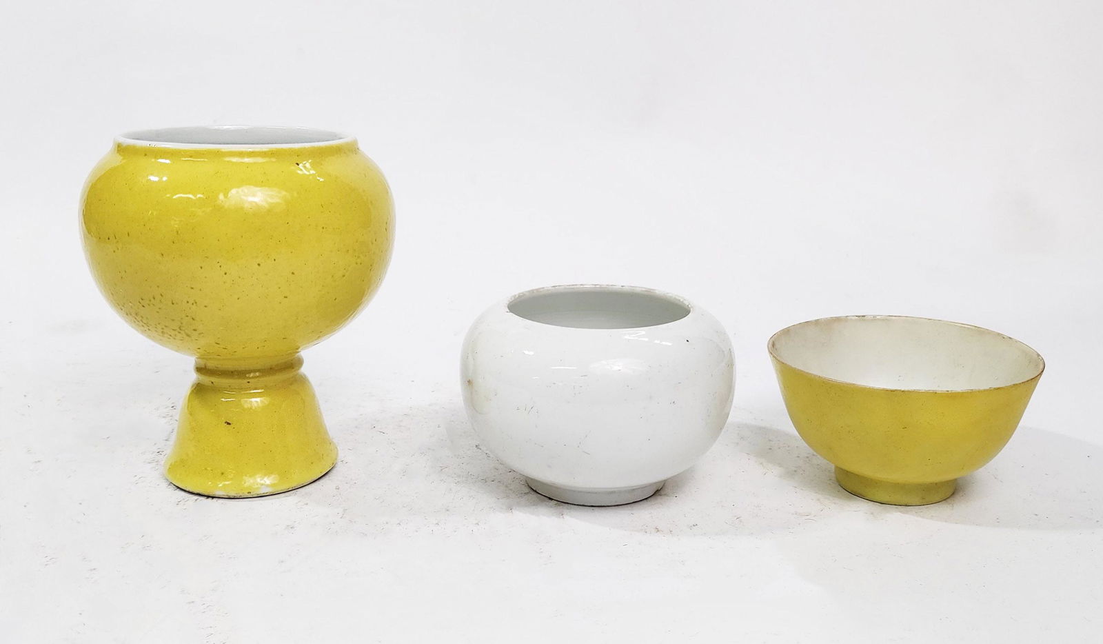 Lot of 3 Antique Chinese Porcelain Dishes (1 of 5)