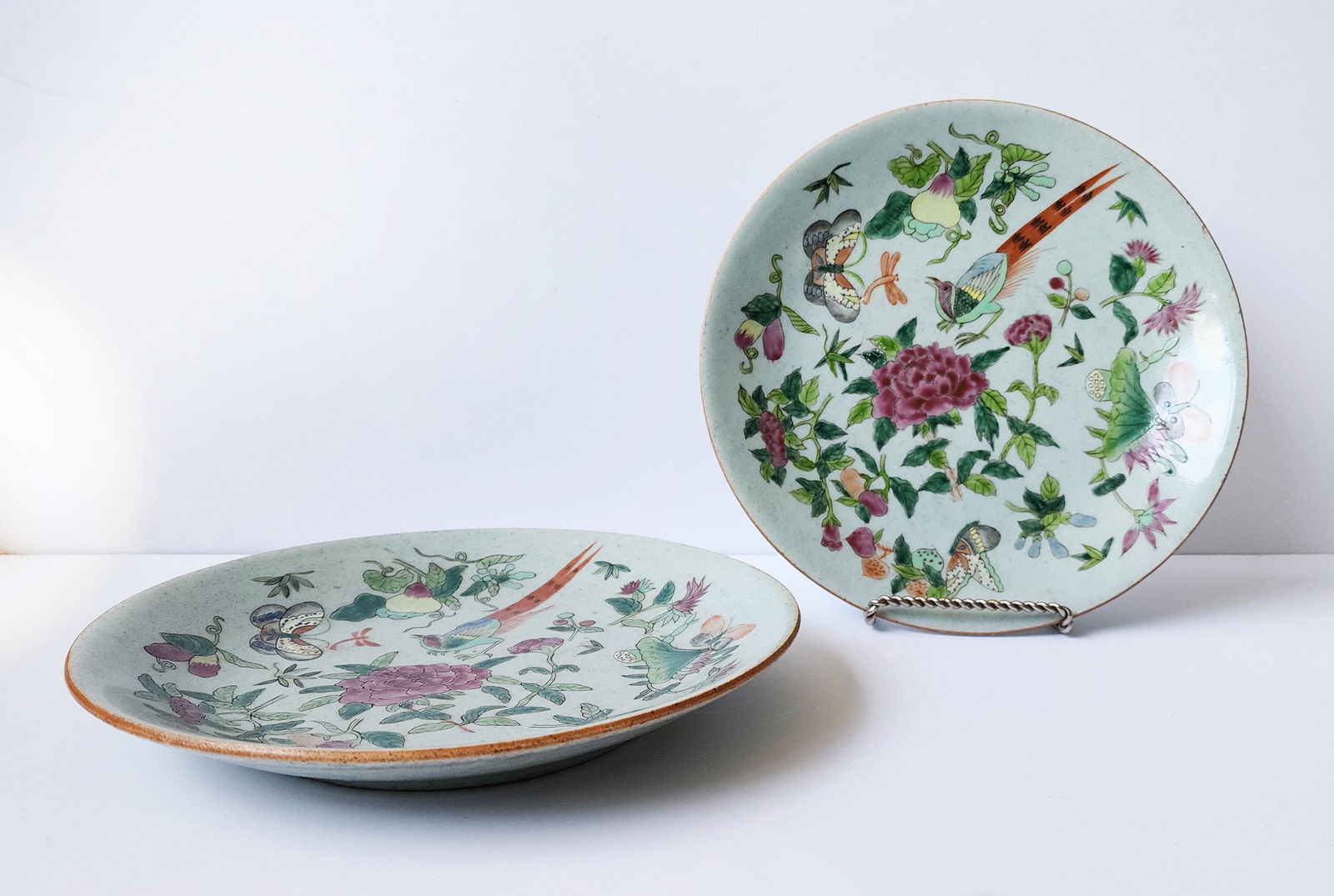 Lot of 2 Antique Chinese Export Celadon & Enameled Canton Plates (1 of 8)