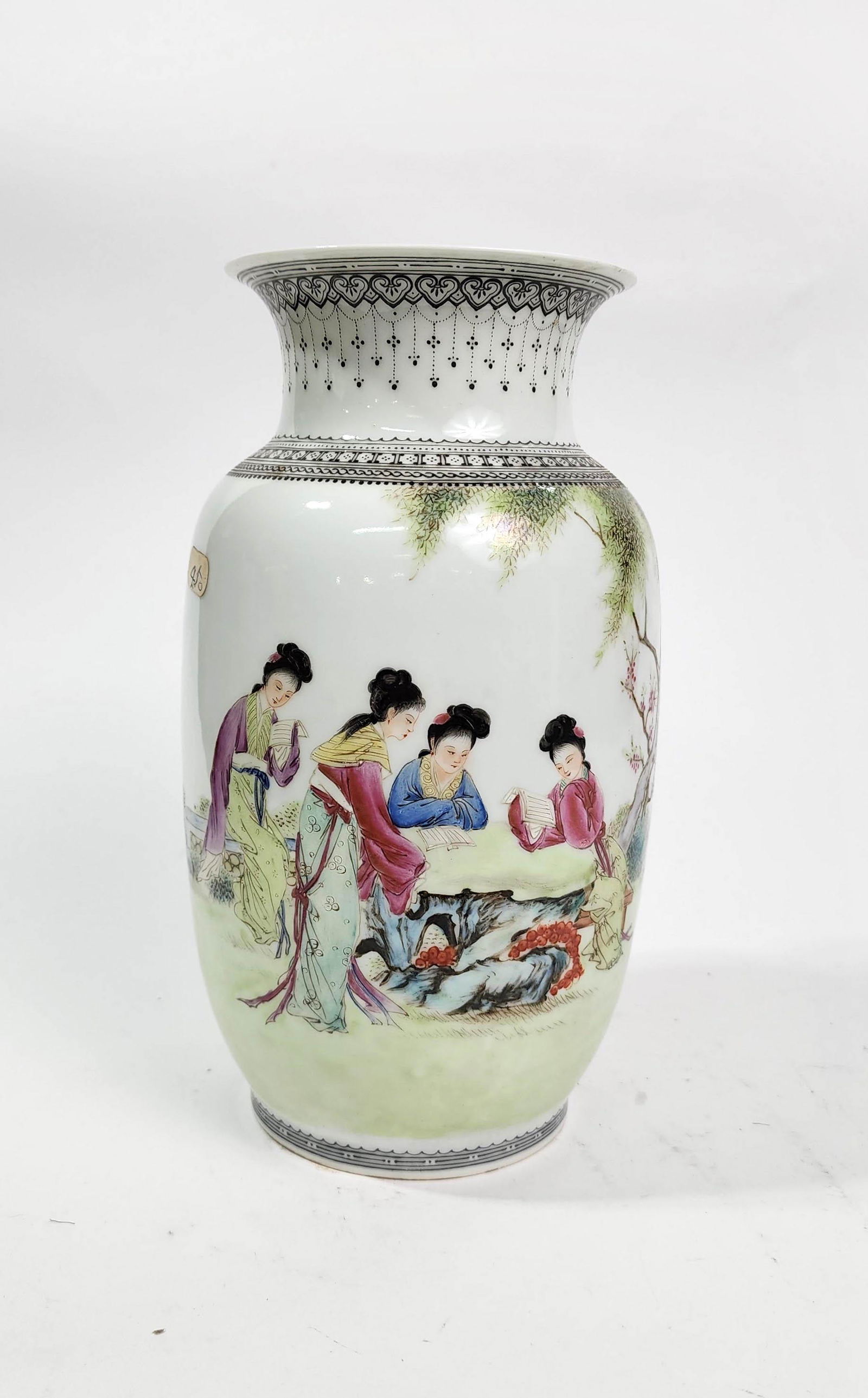 Chinese Porcelain Hand Painted Eggshell Porcelain Vase (1 of 10)