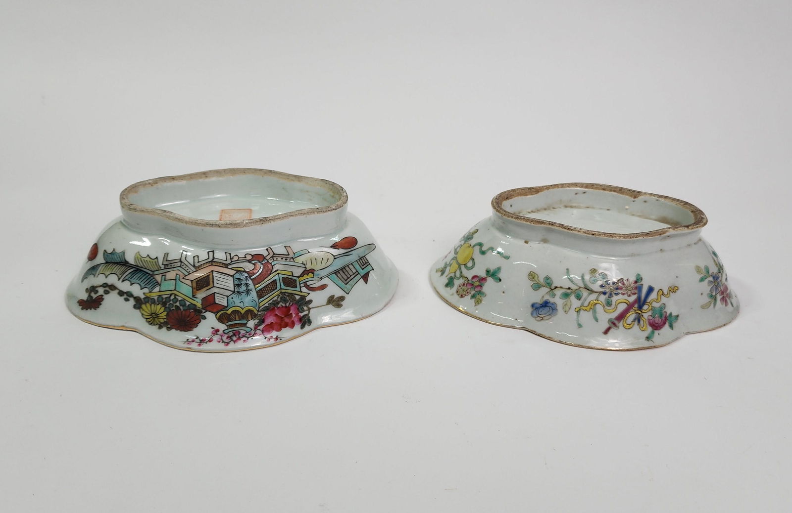 Lot of 2 Antique Chinese Famille Rose Footed Porcelain Dishes (1 of 10)