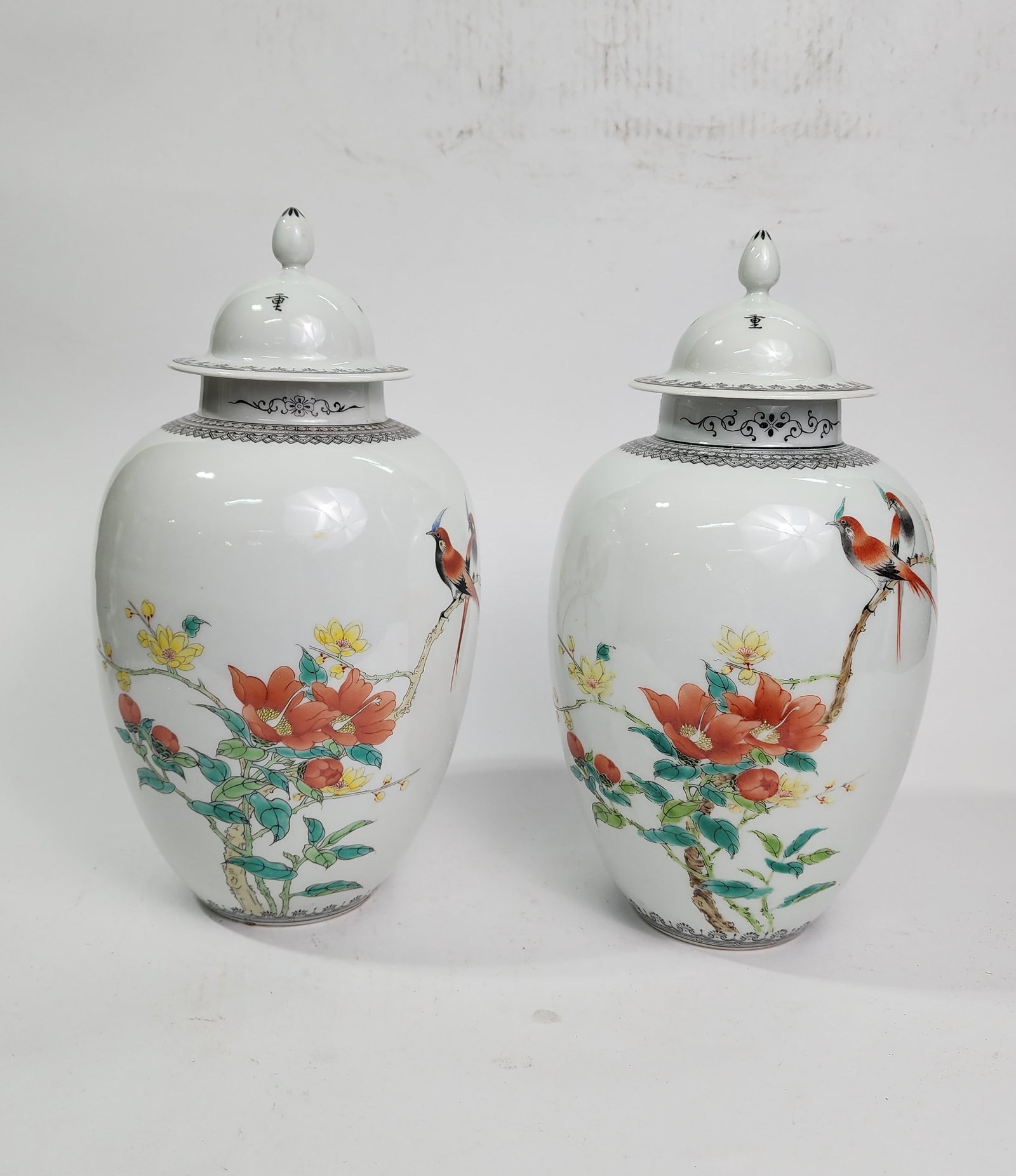 Pair of Chinese Export Jingdezhen Porcelain Jars (1 of 8)