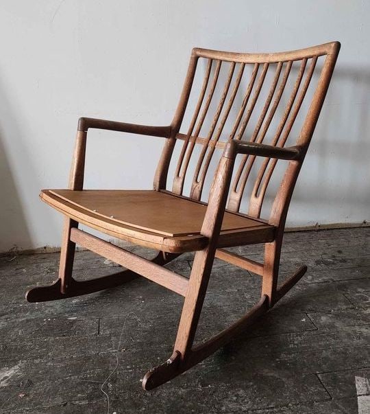 Hans Wegner 1940s MI-33 Oak Rocking Chair Mid Century Modern (1 of 10)
