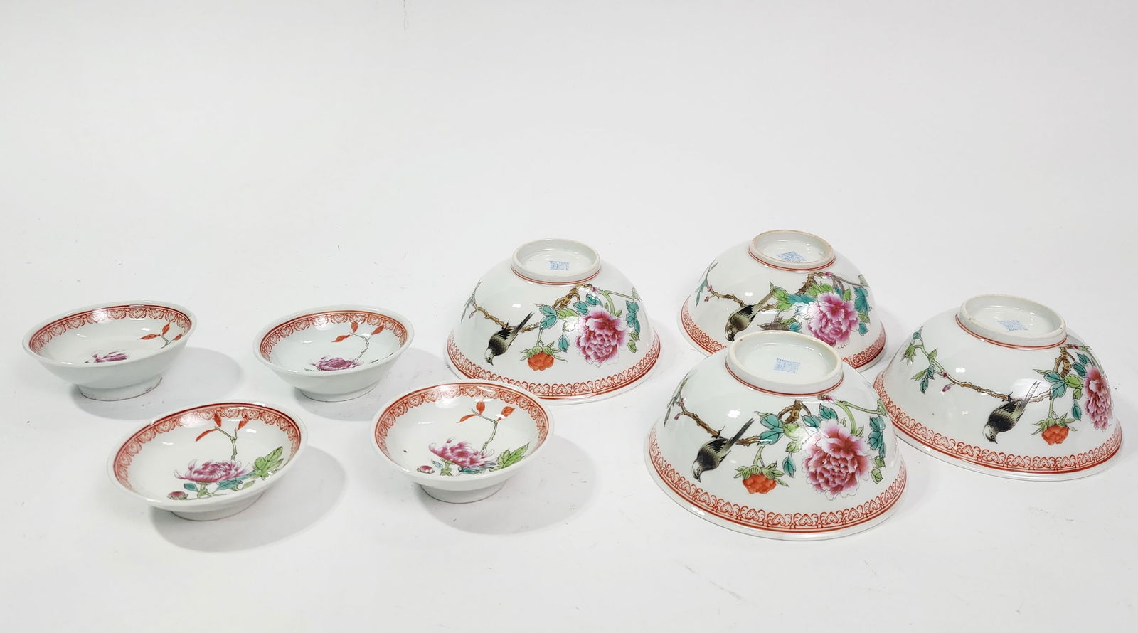 Set of 8 Chinese Export Yawan Collection Famille Rose Porcelain Bowls (1 of 7)