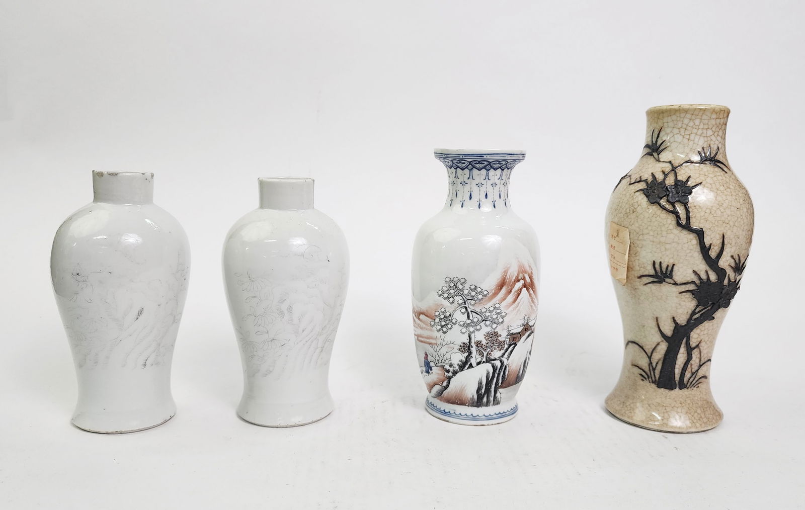 Lot of 4 Antique Chinese Porcelain Vases (1 of 10)