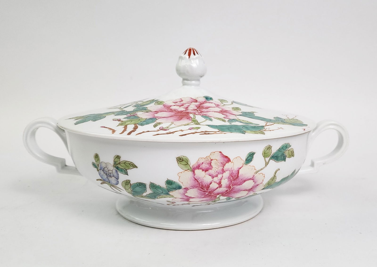 Antique Chinese Export Famille Rose Covered Tureen (1 of 18)
