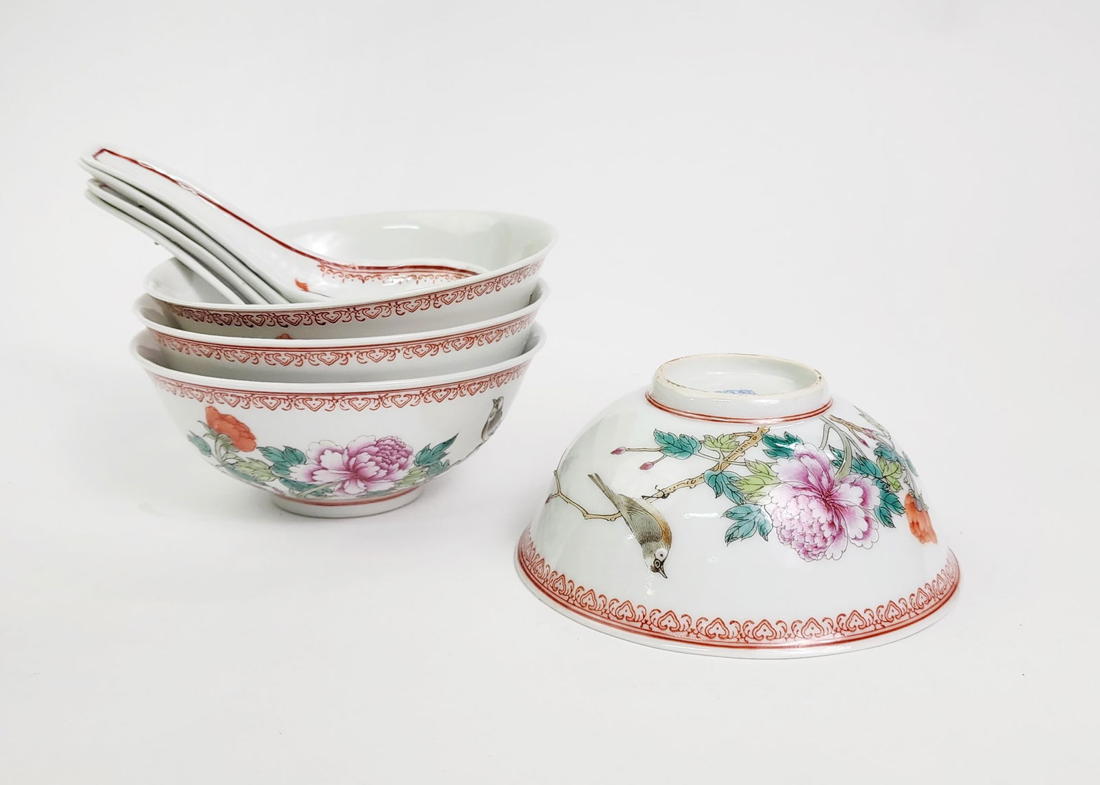 Set of 4 Chinese Export Yawan Collection Famille Rose Porcelain Bowls & Spoons (1 of 7)