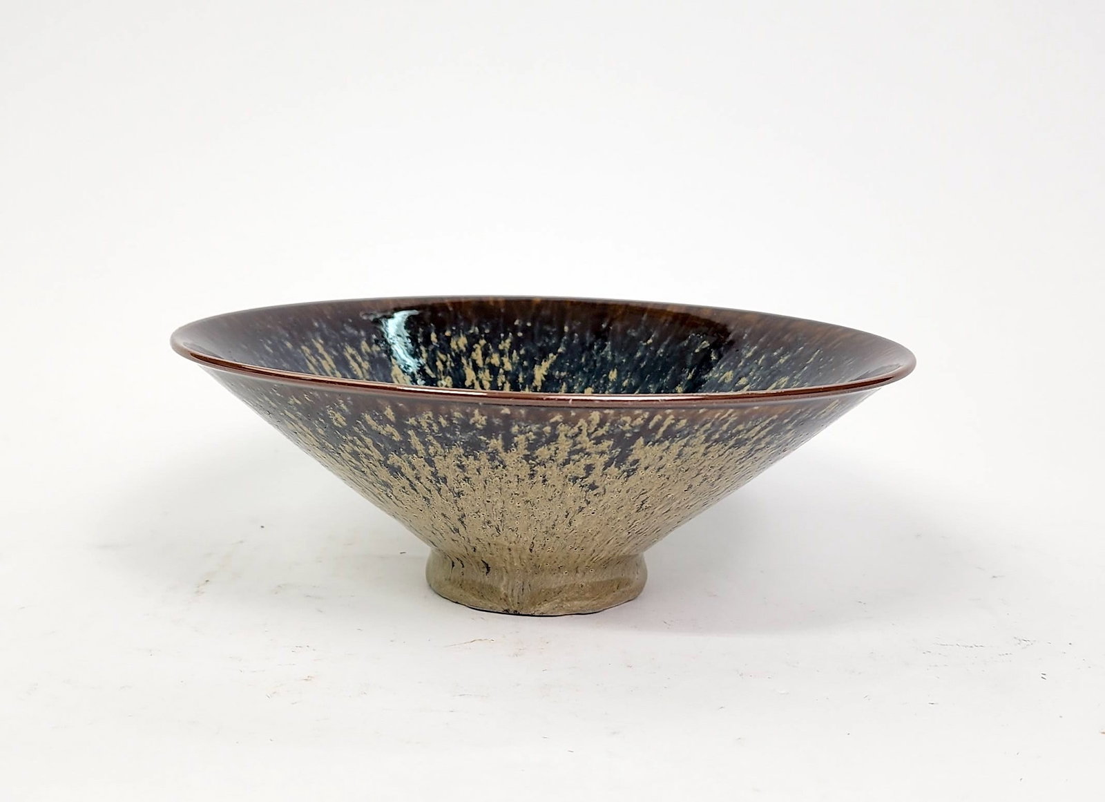 Chinese Jingdezhen Hares Fur Brown Glazed Bowl: Vintage Chinese Song Dynasty Jian ware style, Hare's Fur brown glazed porcelain conical bowl; Jingdezhen Zhi marked, circa 1960s- early 1970s. D. 7 1/2 in., h. 2 7/8 inches.