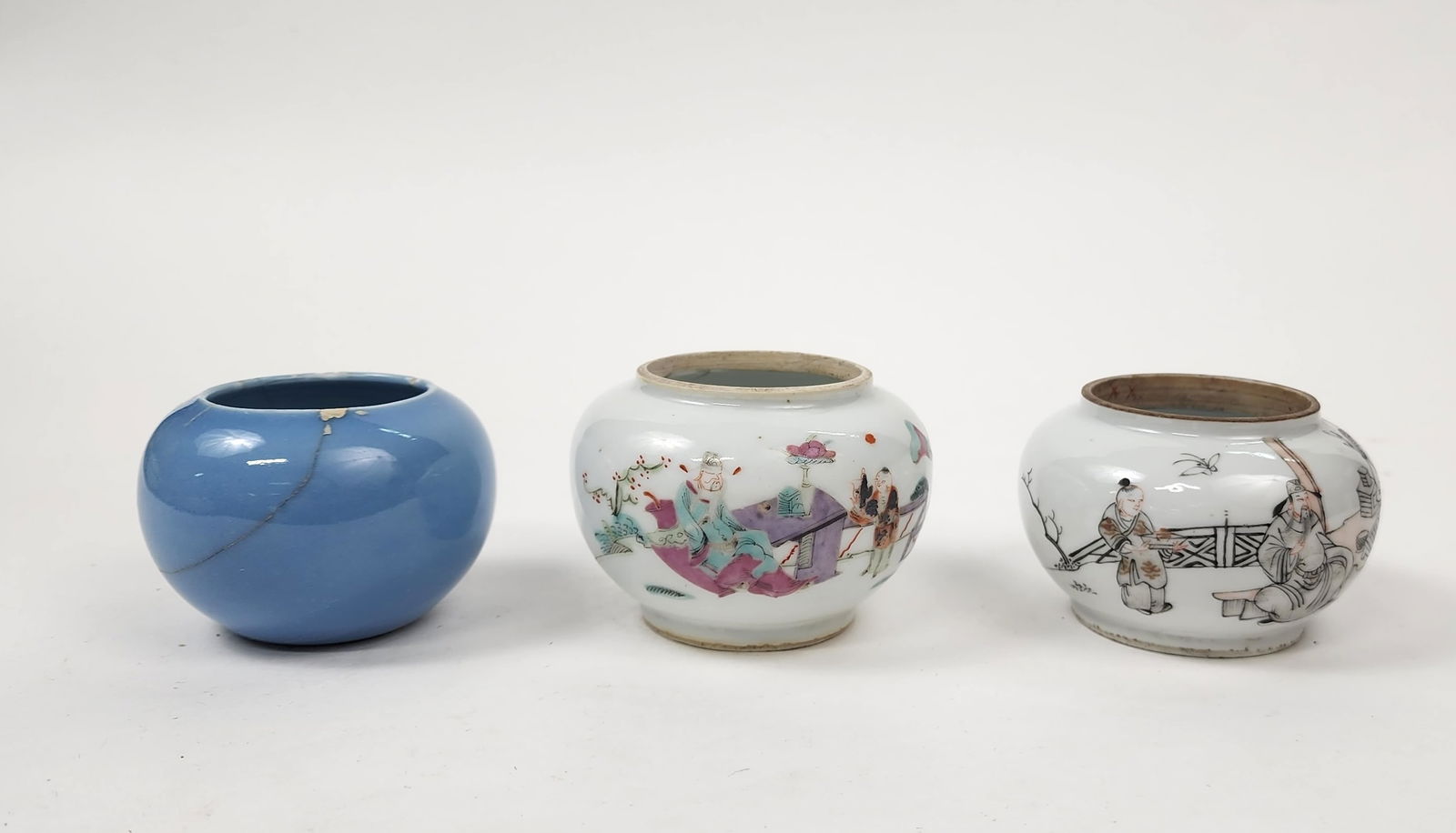 Lot of 3 Antique Chinese Porcelain Small Jars (1 of 4)