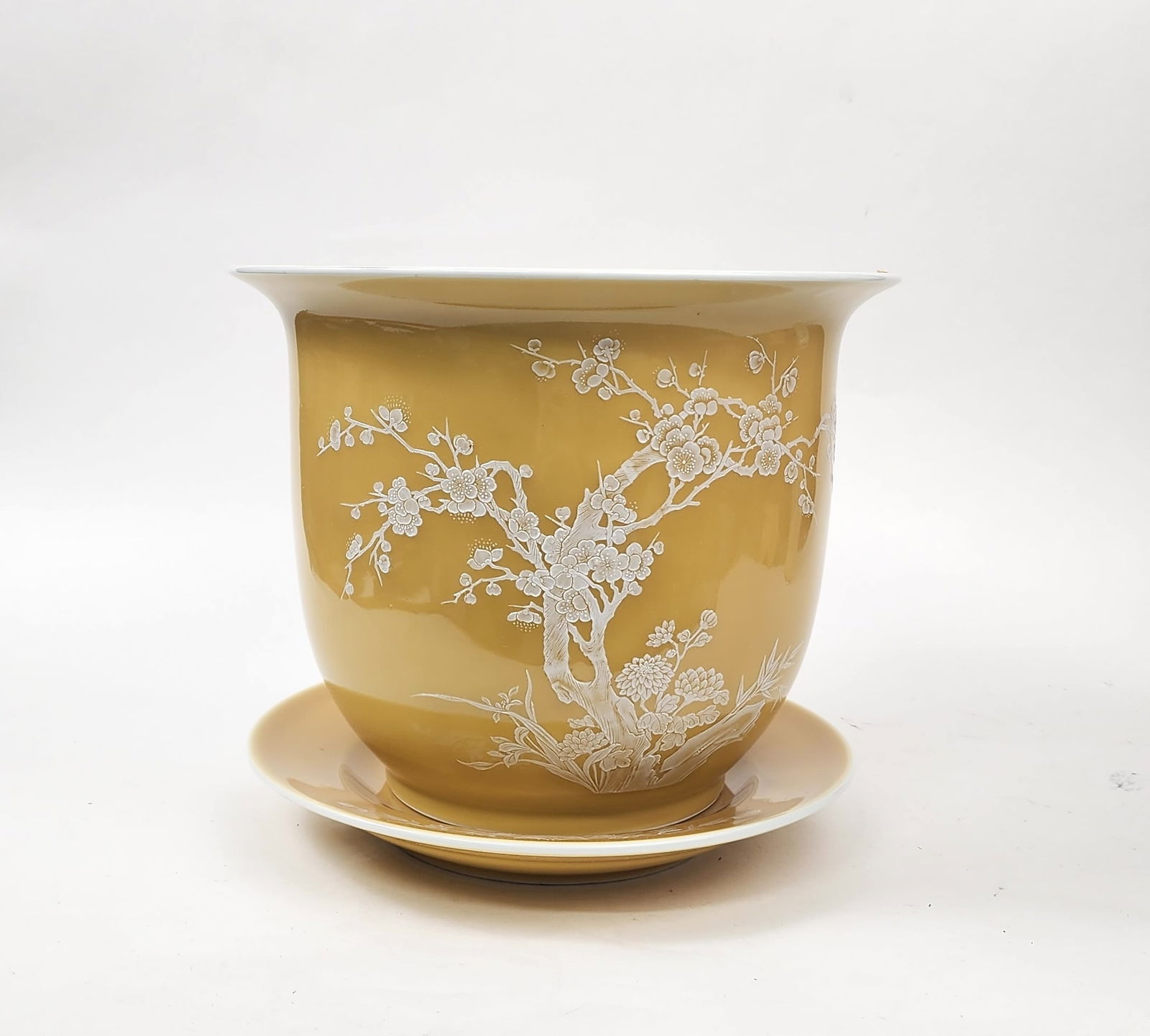Chinese Jingdezhen Yellow Glazed & White Enameled Porcelain Planter & Saucer (1 of 8)