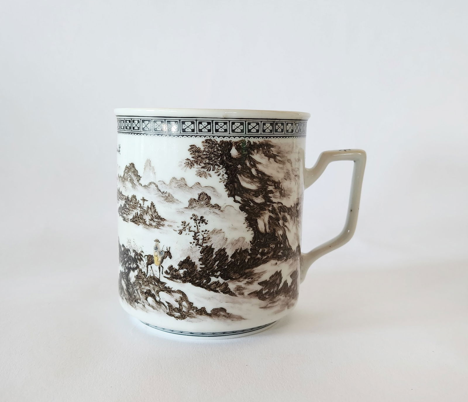 Chinese Wang Xiao Ting Artist Signed Porcelain Mug (1 of 8)
