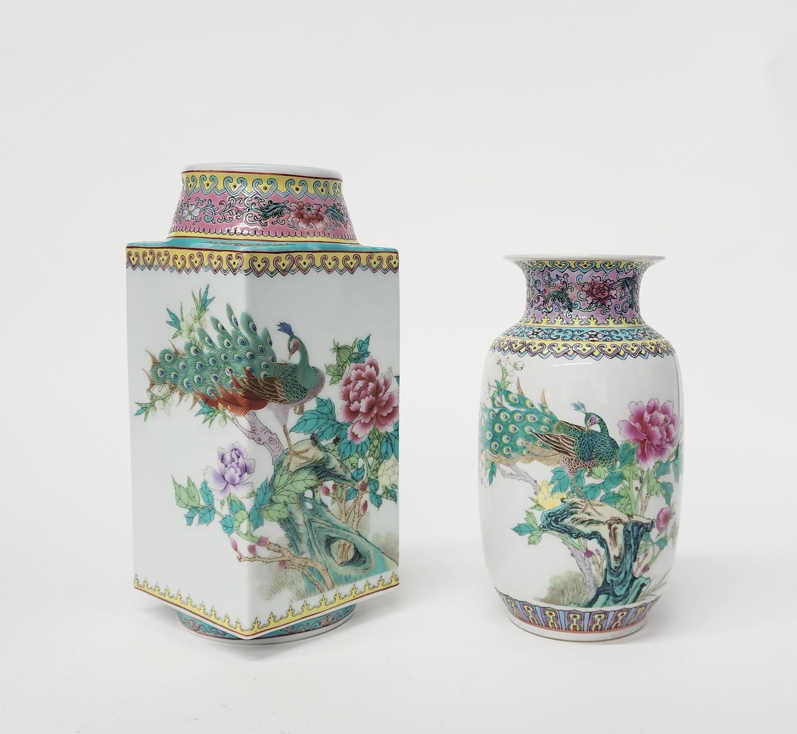 Lot of 2 Chinese  Export Jingdezhen Famille Rose Porcelain Vases (1 of 5)
