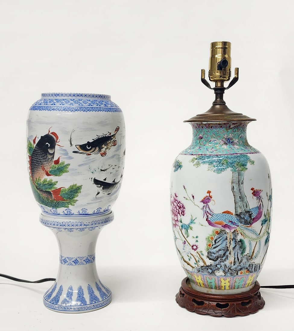 Lot of 2 Chinese Porcelain Lamps (1 of 8)