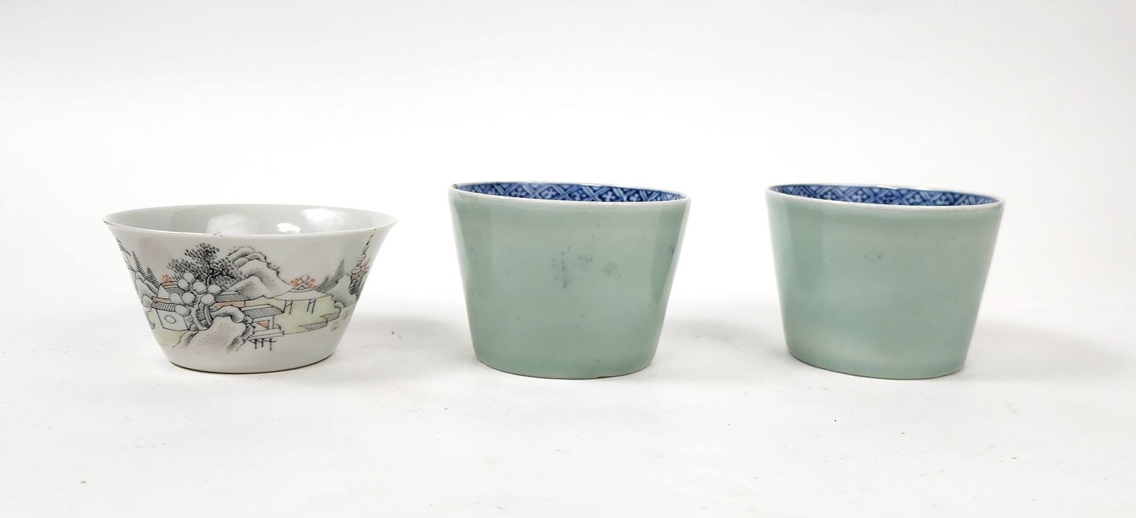 Lot of 3 Antique Chinese & Japanese Porcelain Bowls (1 of 6)