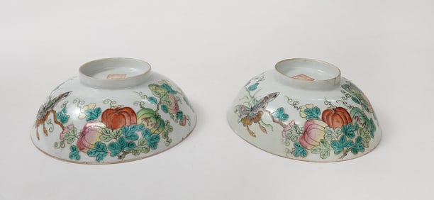 Pair of Antique Chinese Famille Rose Porcelain Bowls