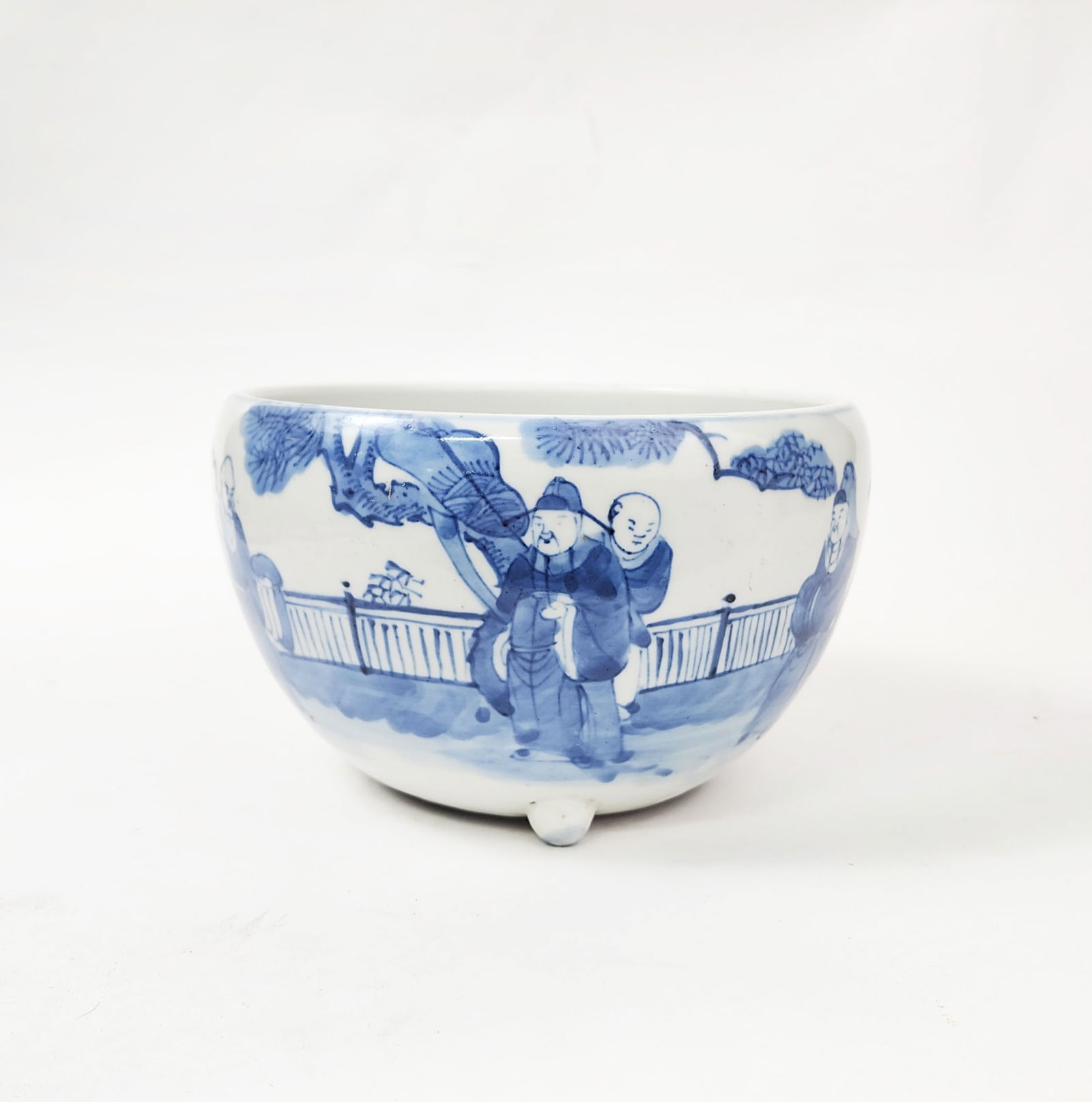 Antique Chinese Blue & White Porcelain Tripod Footed Bowl (1 of 9)