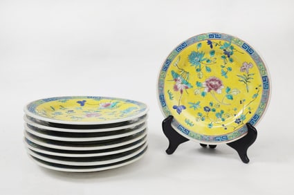 Set of 8 Antique Chinese Export Yellow Ground Enameled Porcelain Plates