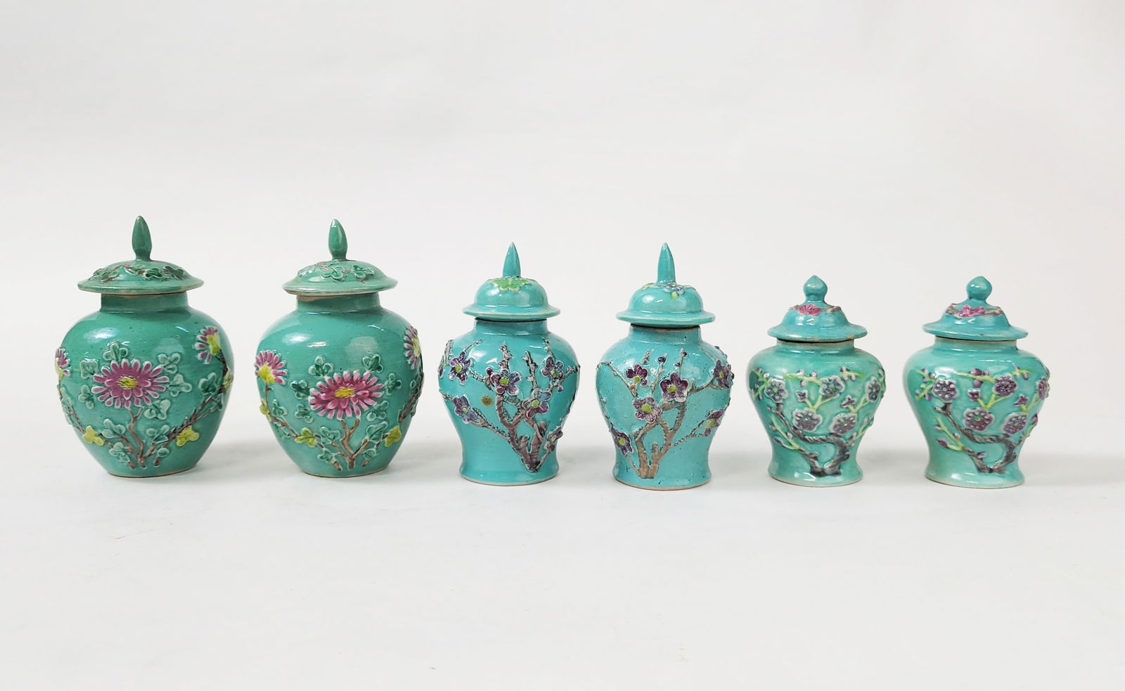 Lot of 6 Chinese Export Turquoise Glazed Covered Small Porcelain Jars (1 of 5)