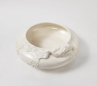 Chinese Export Blanc de Chine Dehua Moulded Bowl