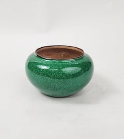 Chinese Apple Green Crackle Glazed Porcelain Bowl