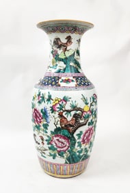Antique Chinese Famille Rose Porcelain Large Vase with Roosters
