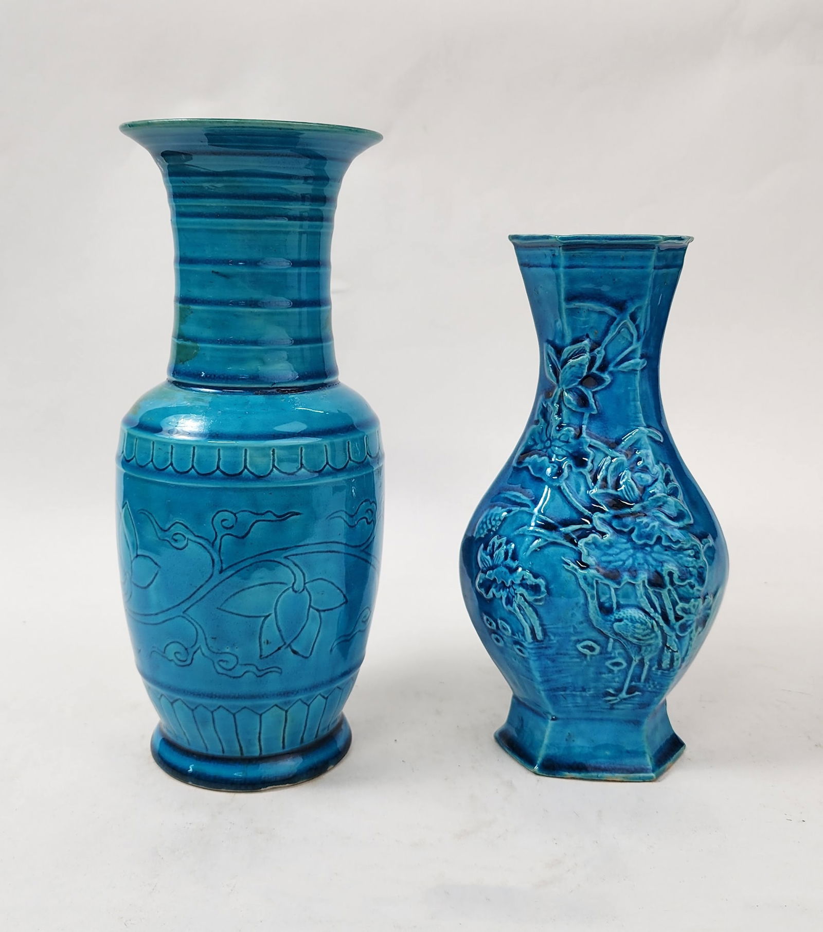 Lot of 2 Antique Chinese Export Turquoise Glazed Ceramic Vases (1 of 7)
