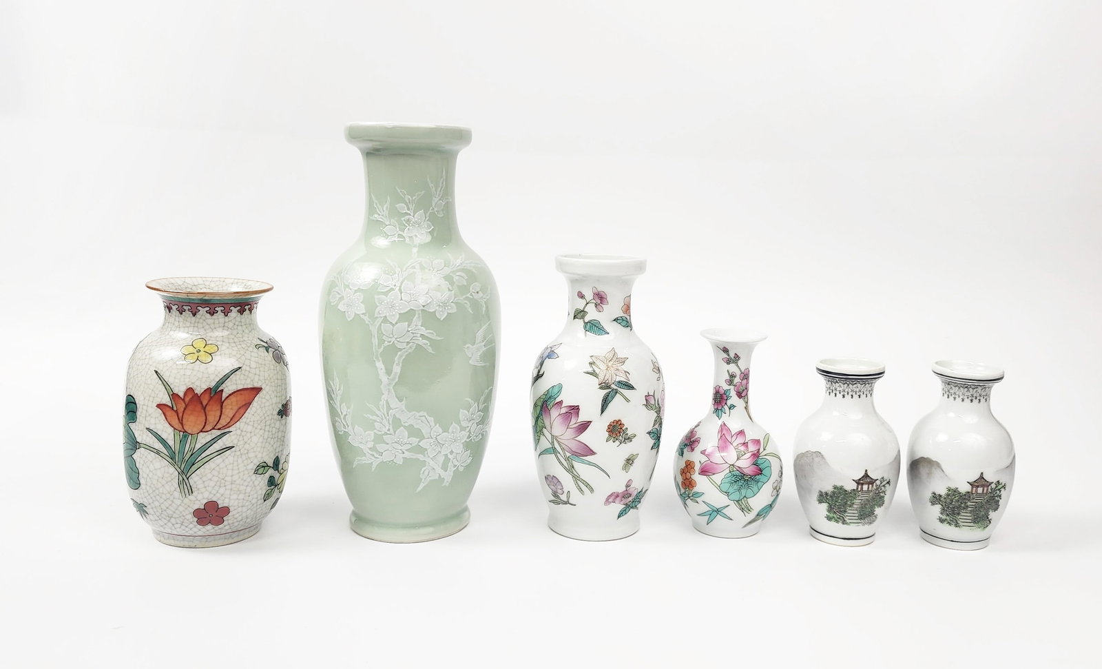 Group of 6 Vintage Chinese Export Jingdezhen Small Vases (1 of 9)