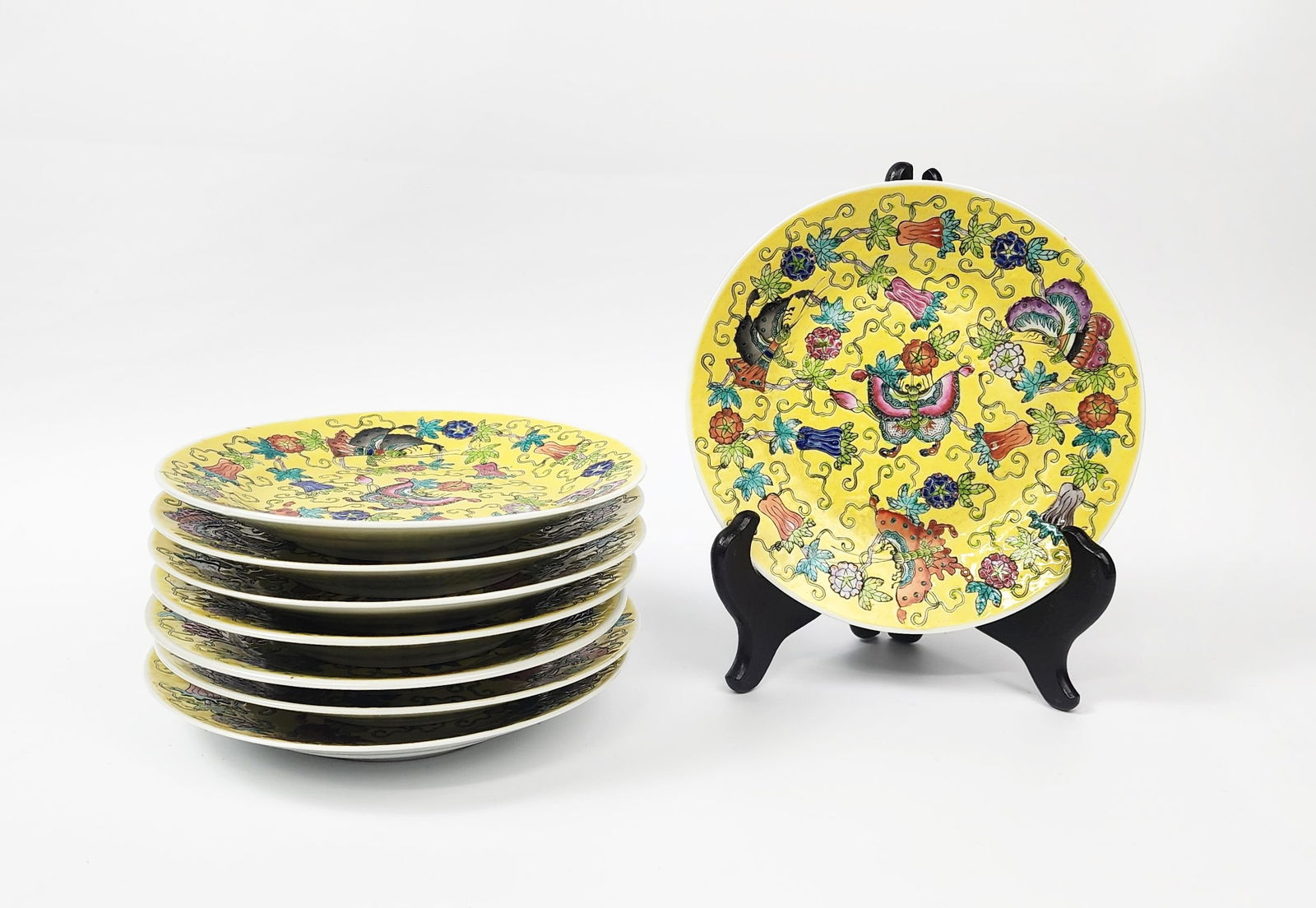 Set of 8 Vintage Chinese Export Jingdezhen Yellow Ground Enameled Porcelain Plates (1 of 7)