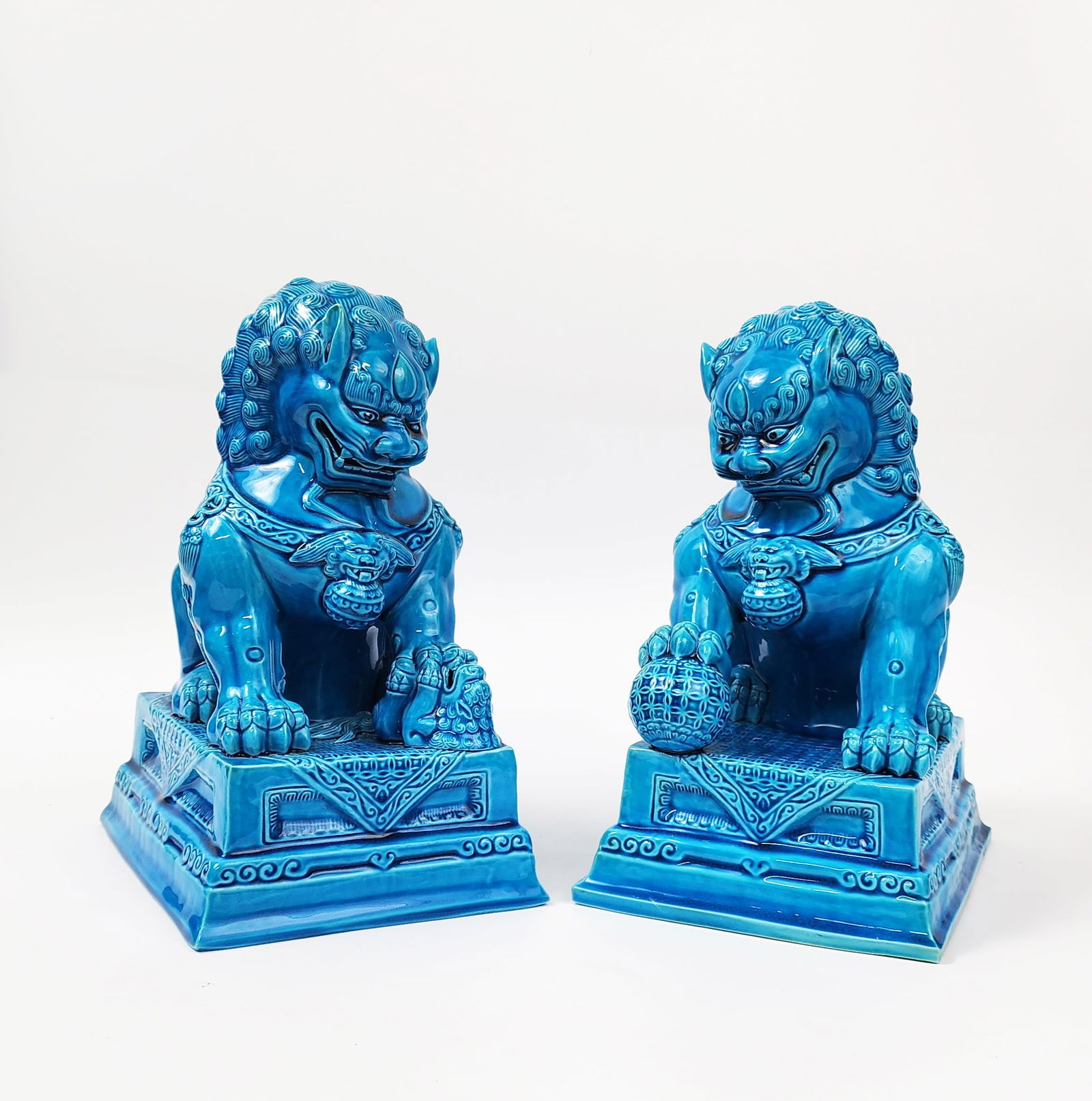 Pair of Chinese Turquoise Glazed Foo Dogs (1 of 8)