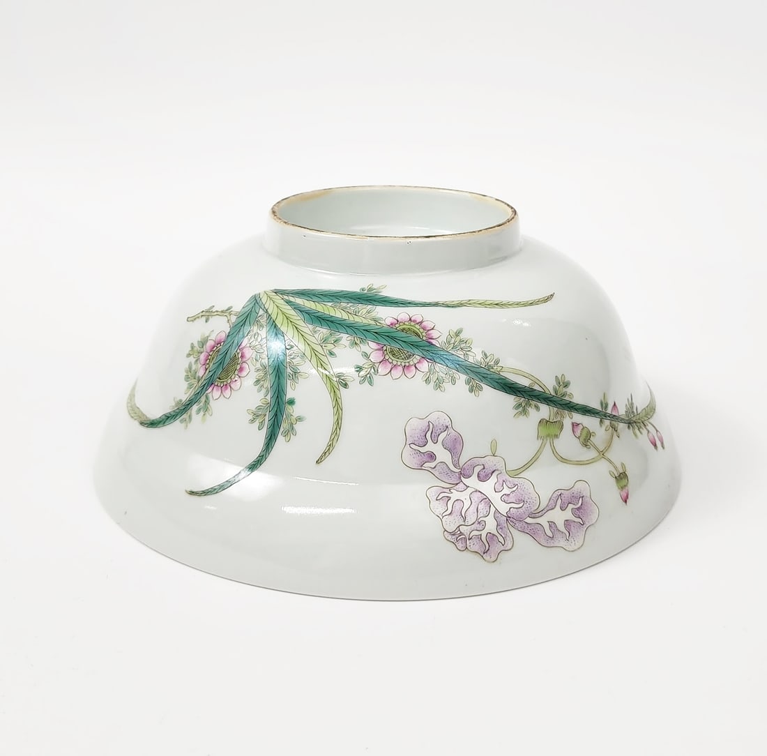 Antique Chinese ROC Famille Rose Porcelain Bowl: Antique Chinese ROC Famille Rose Porcelain Bowl, d. 8 inches, h. 3.5 in., ca. early 20th century. Provenance: Estate of a New York collector/ dealer. The collection assembled between early 1950s to 19