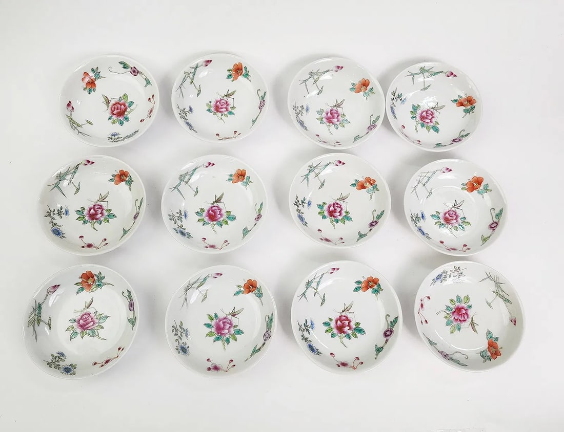 Set of 12 Chinese Export Yawan Collection Famille Rose Porcelain Small Dishes (1 of 6)
