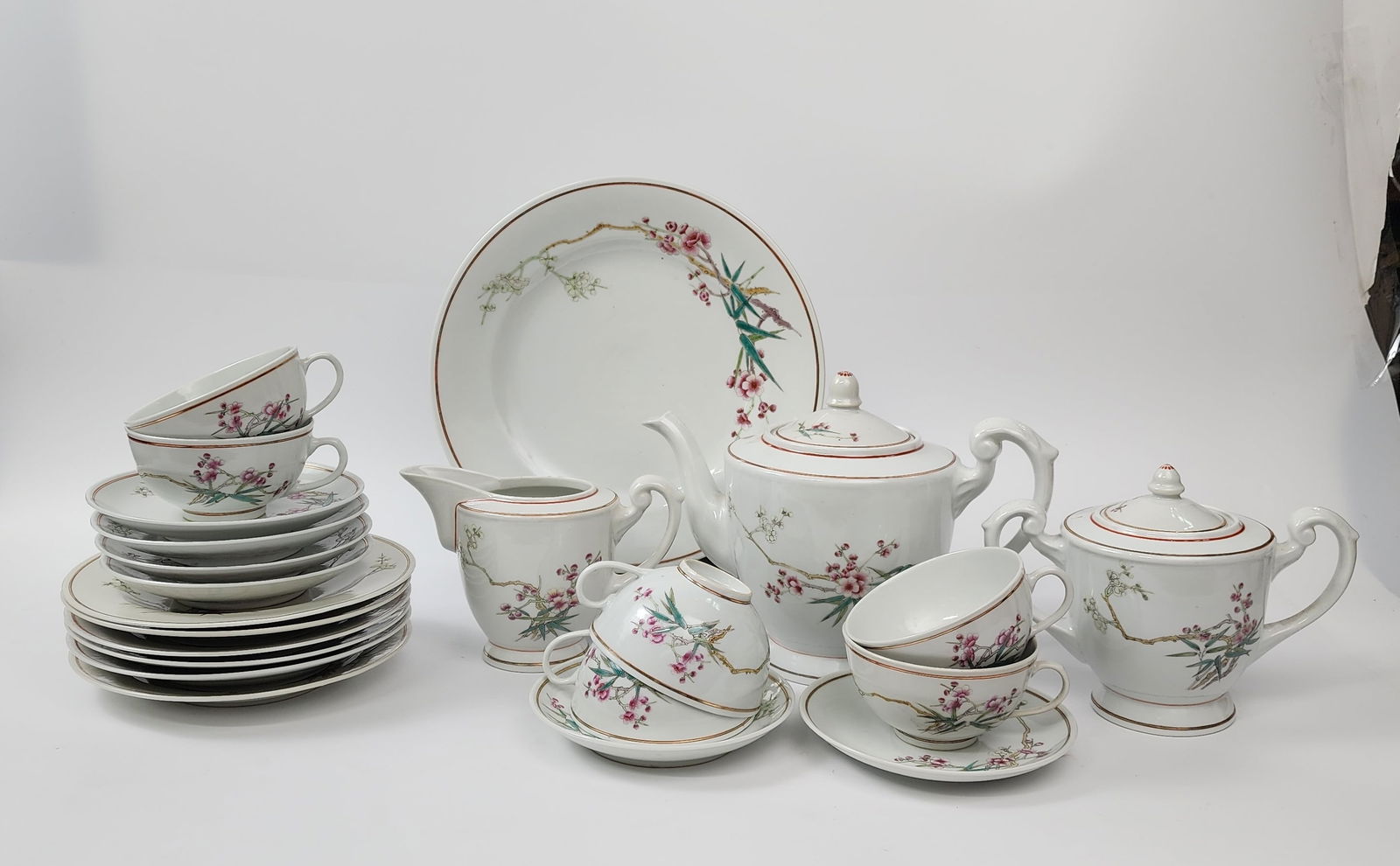 Vintage Chinese Export Jingdezhen Porcelain 22 Piece Tea Set (1 of 20)