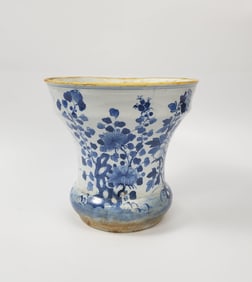 Antique Chinese Blue & White Porcelain Planter