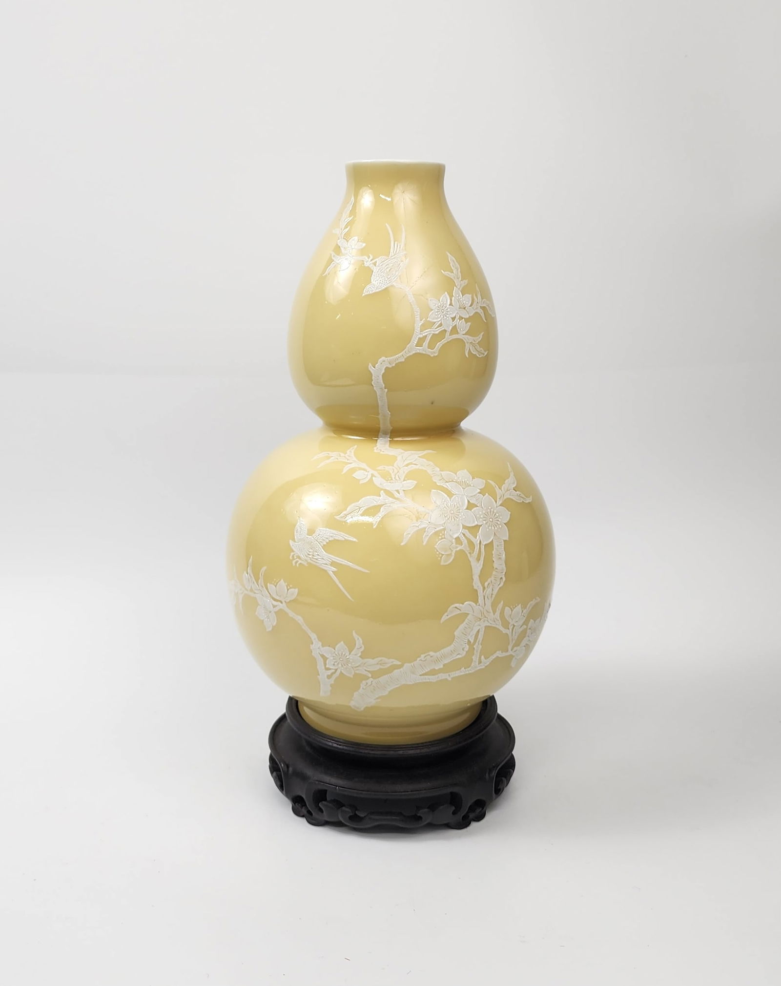 Chinese Export Jingdezhen Yellow Glazed Gourd Shape Porcelain Vase (1 of 6)