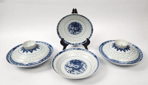 Set of 3 Chinese Export Blue & White Dragon Rice Pattern Porcelain Covered Bowls