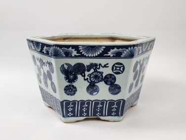 Antique Chinese Blue & White Porcelain Large Octagonal Planter