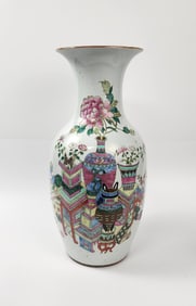 Antique Chinese Famille RoseLarge Porcelain Vase