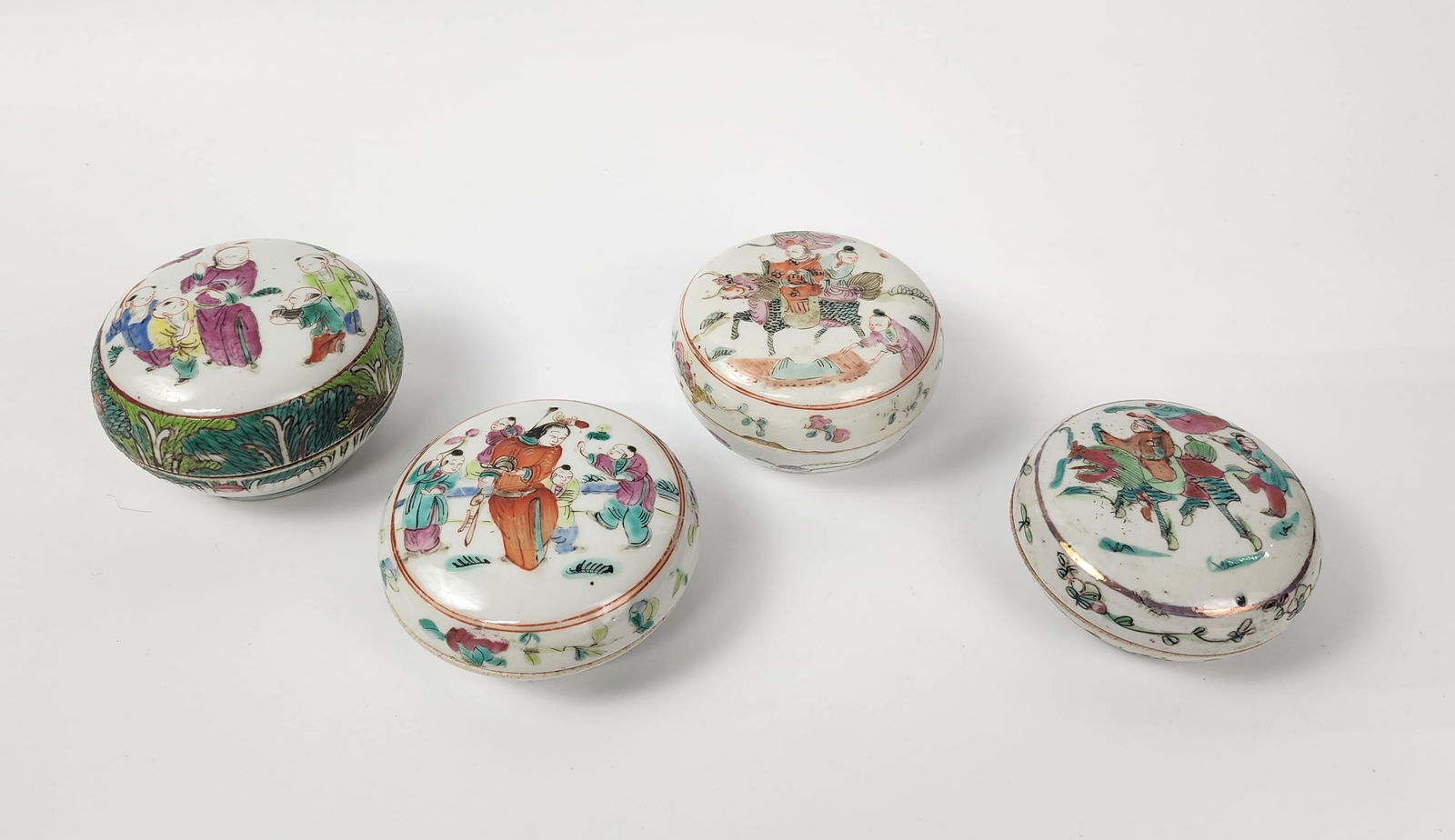 Lot of 4 Chinese Famille Rose Porcelain Stamp Boxes (1 of 9)