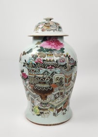 Antique Chinese Qianjiang Cai Porcelain Temple Jar