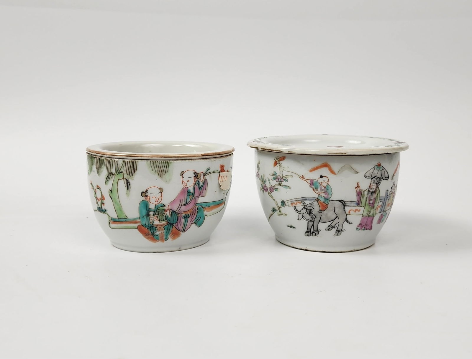 Lot of 2 Antique Chinese Famille Rose Porcelain Cricket Cage Bowls (1 of 8)