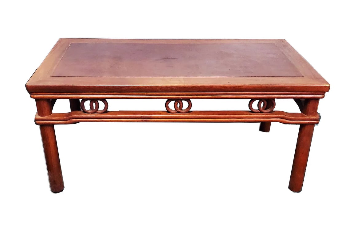 Chinese Export Coffee Table, Mid 20th Century: Chinese Export Coffee Table, Mid 20th Century, 39 x 20 inches, h. 18 in., circa mid 20th century. Provenance: Estate of a New York collector/ dealer. The collection assembled between early 1950s to 19