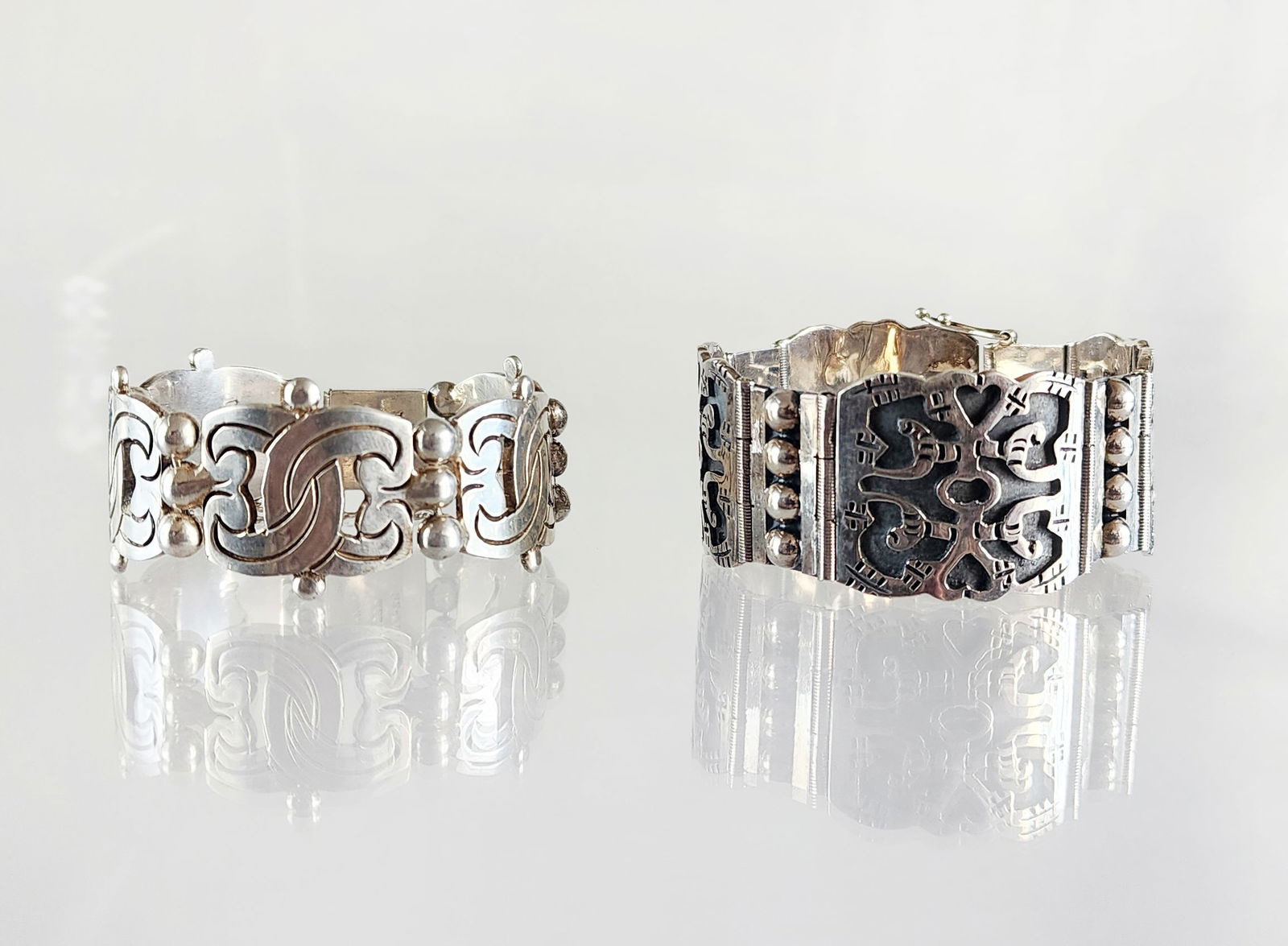 Estate Vintage Lot of 2 Sterling Silver Mexican Bracelets (1 of 4)