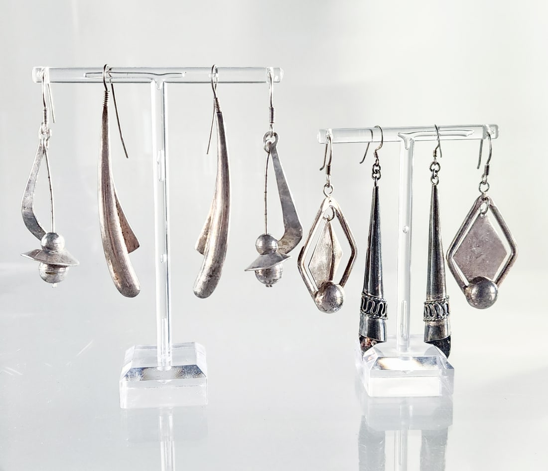 Estate Vintage Four Pairs Sterling Silver Earrings: Estate Vintage Four Pairs of Mexican Sterling Silver Earrings. Marks: 925/ Mexico/ TE-3?, TR-53?/ Mexico/ 925 and 925. Total weight: 51.9 grams. Provenance: Estate of Victoria Salter (1944-2024) Victo