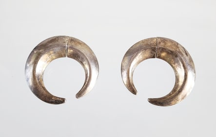 Estate Vintage Sterling Silver Horn/ Crescent Shaped Earrings