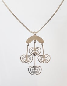 Estate Vintage Jorma Laine for Kultateollisuus Finland 830 Silver Modernist Apple Pendant Necklace,